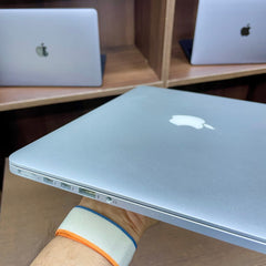 Apple - MacBook Pro A1502 (Retina, 13-inch, Early 2015)