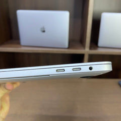 Apple MacBook Pro - A1990 -  Intel Core i7 2019 - 15.4"